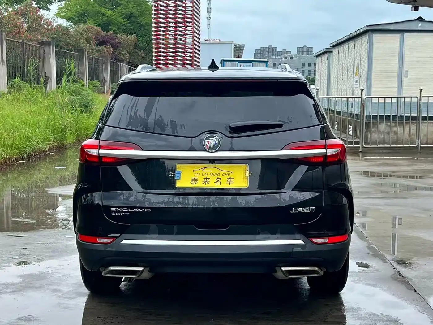 Фото 8 - Buick Enclave