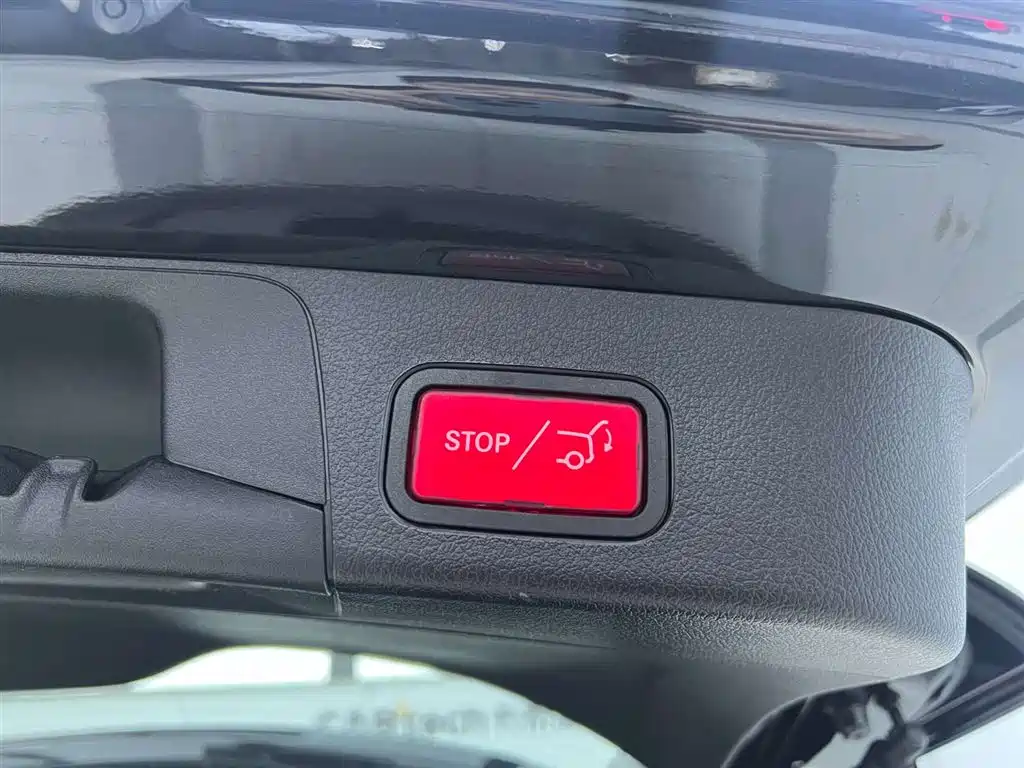 Mercedes-Benz GLB 2024 Facelift GLB 220 Dynamic фото 31