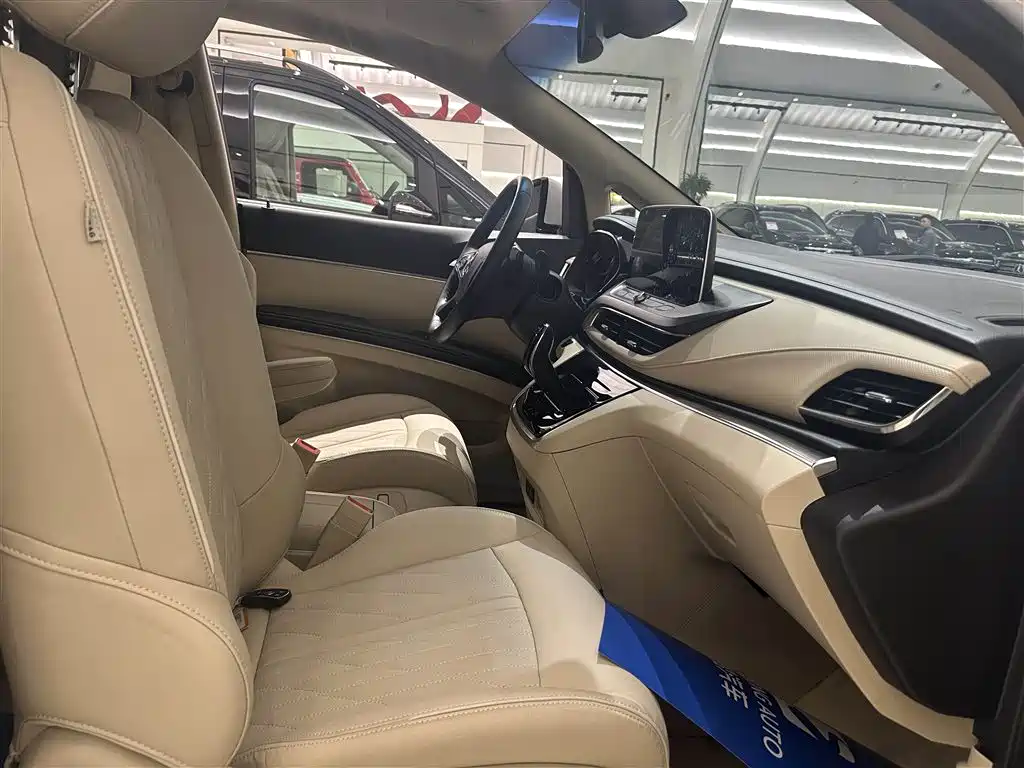 Buick GL8 2023 Land Business Class 652T Luxury фото 14