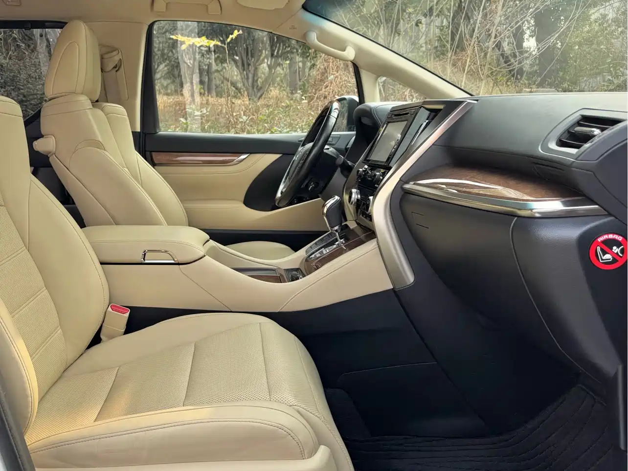 Toyota Alphard 2015 3.5L Premium Edition фото 6