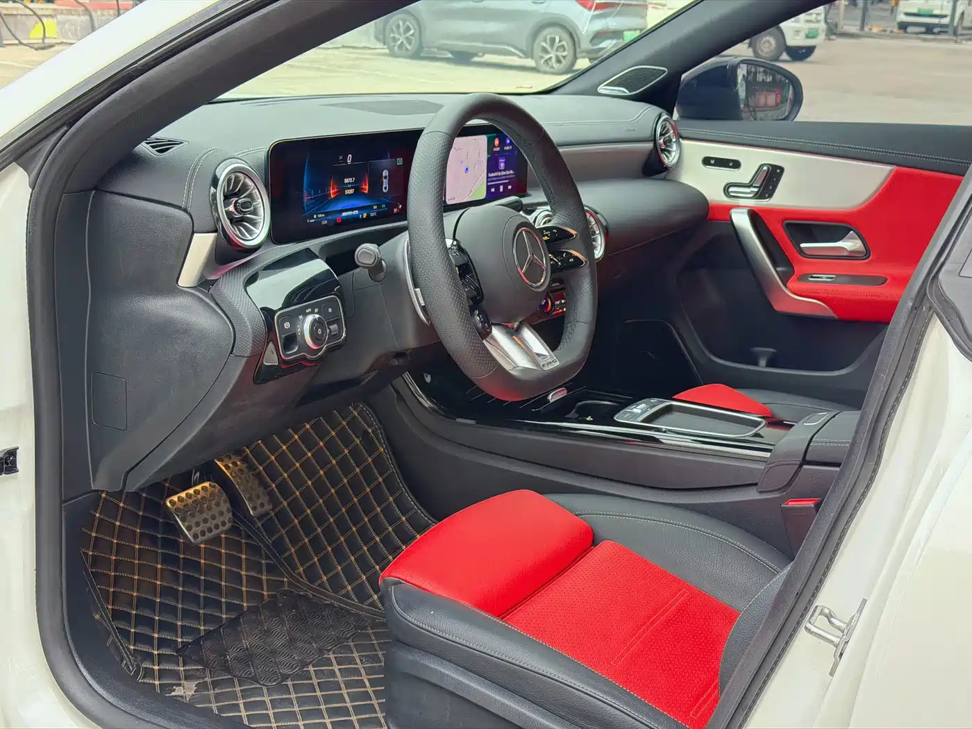 Mercedes-Benz CLA AMG 2024 AMG CLA 35 4MATIC фото 4