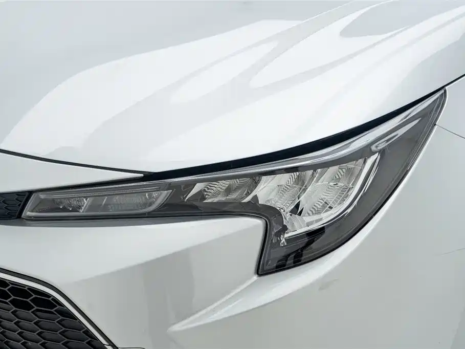 Toyota Levin 2022 Dual Engine 1.8H E-CVT Luxury Edition фото 10