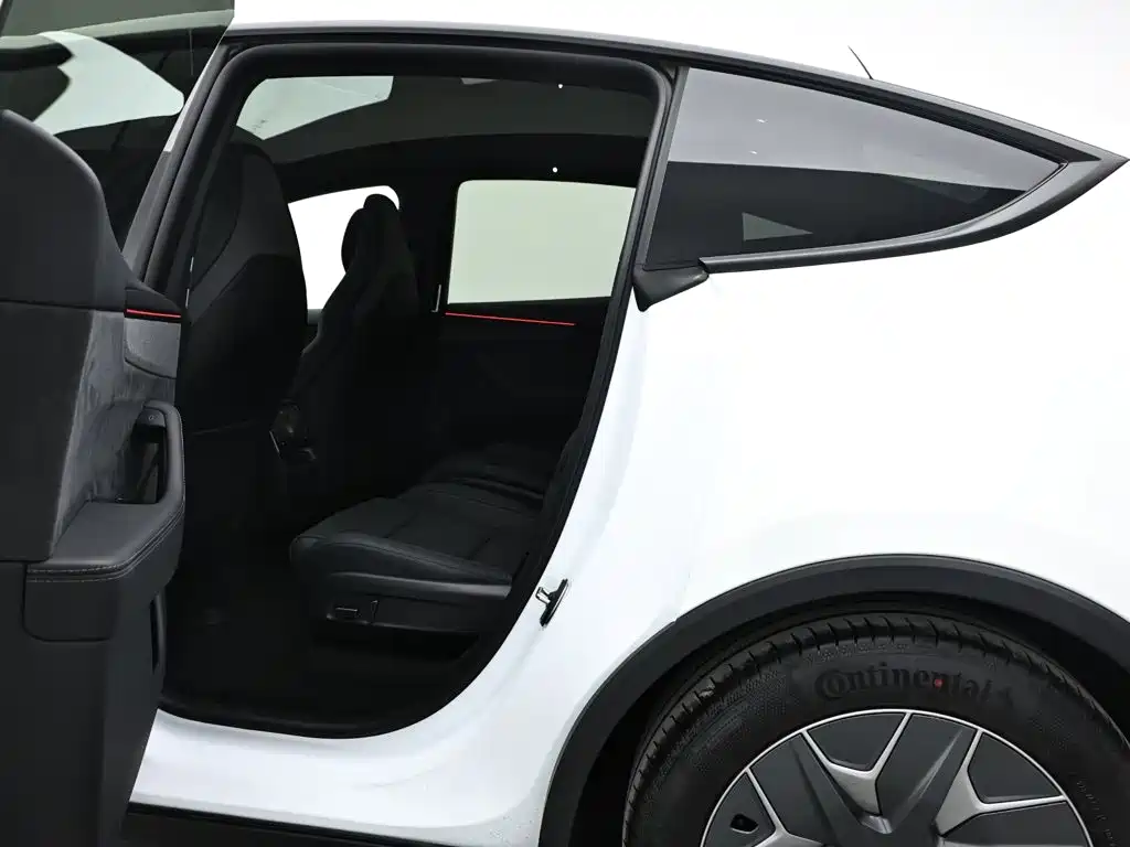 Tesla Model Y L 2025 2025 Facelift Long Range AWD