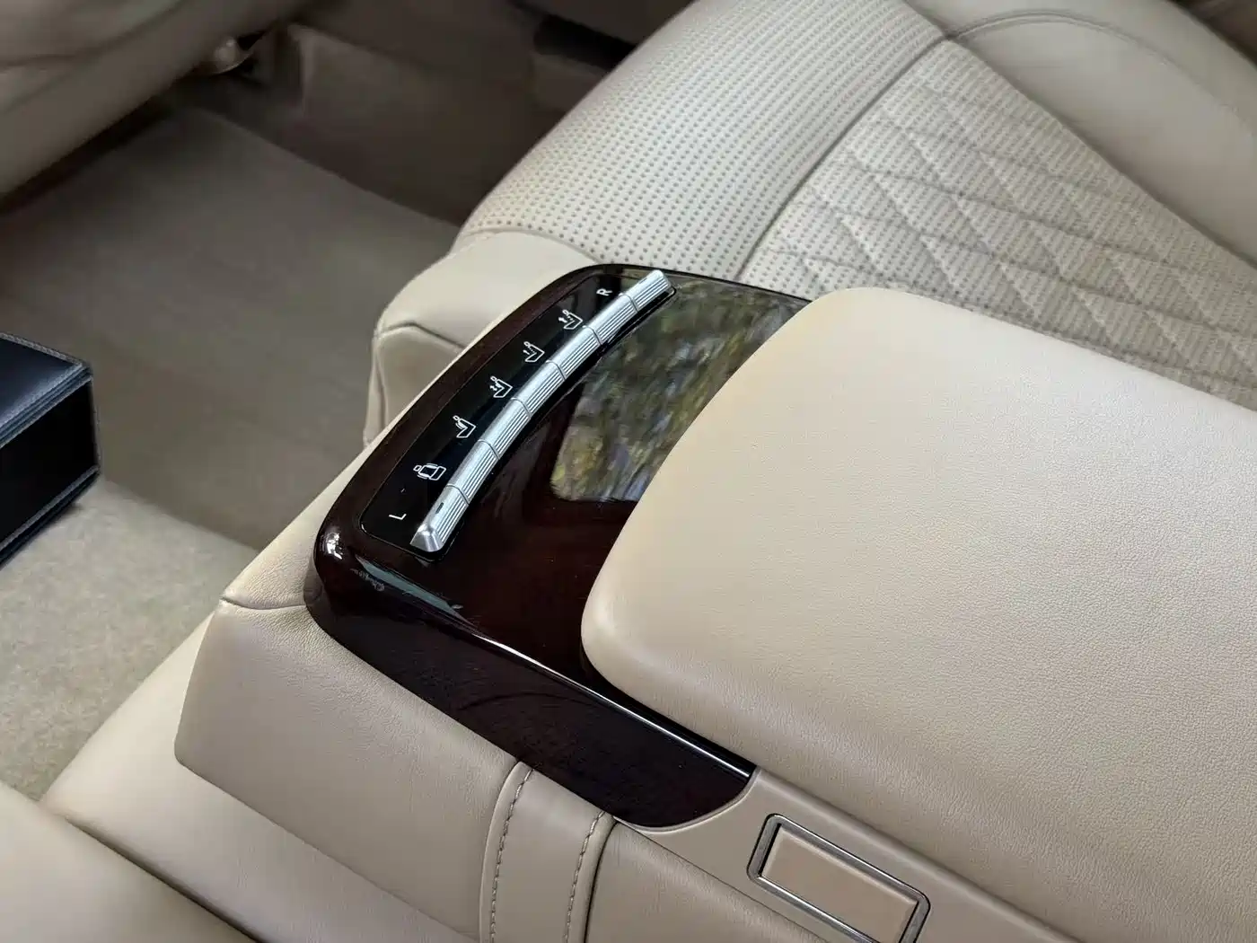 Mercedes-Benz S-Class AMG 2013 AMG S 65 L Grand Edition фото 27