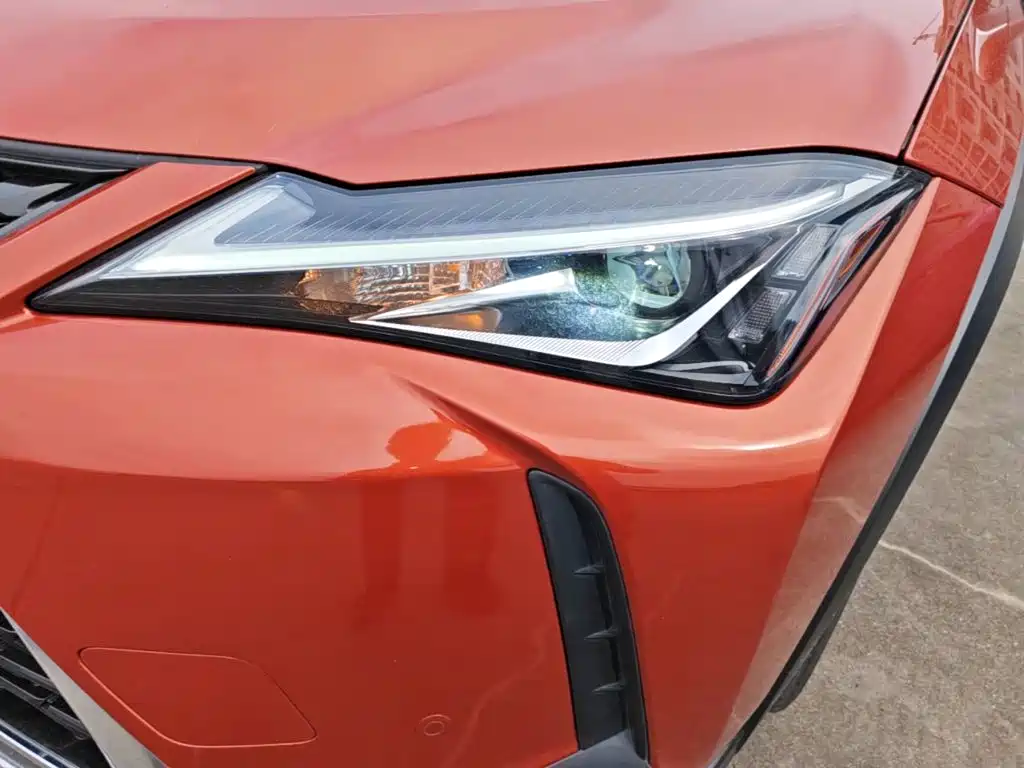 Lexus UX 2020 2020 260h Explore Cool Edition
