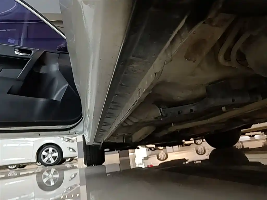 Toyota Levin 2014 1.6G CVT Elite Edition фото 22