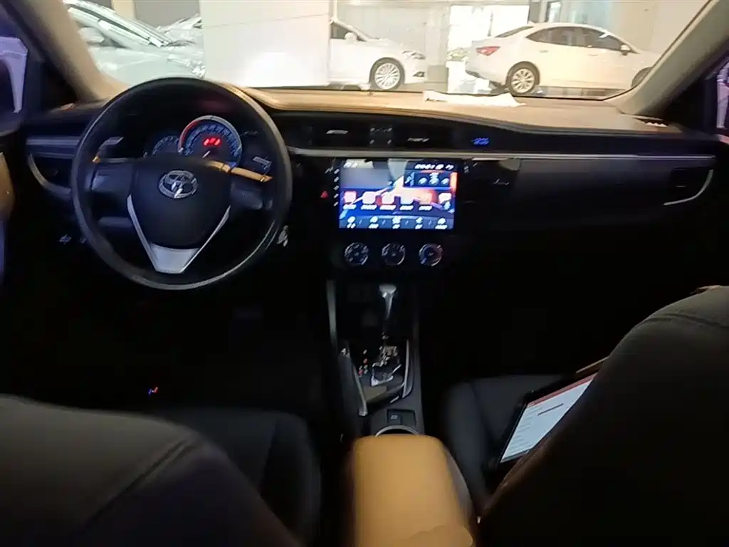 Toyota Levin 2014 1.6G CVT Elite Edition фото 10