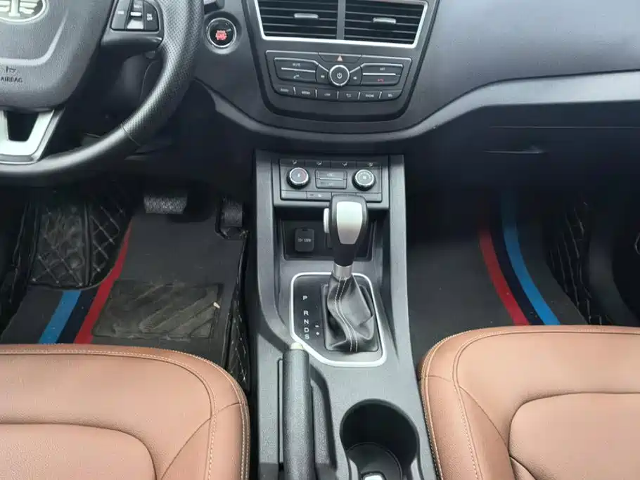 Besturn X40 2018 2018 Internet Celebrity Edition 1.6L Automatic Smart Connect