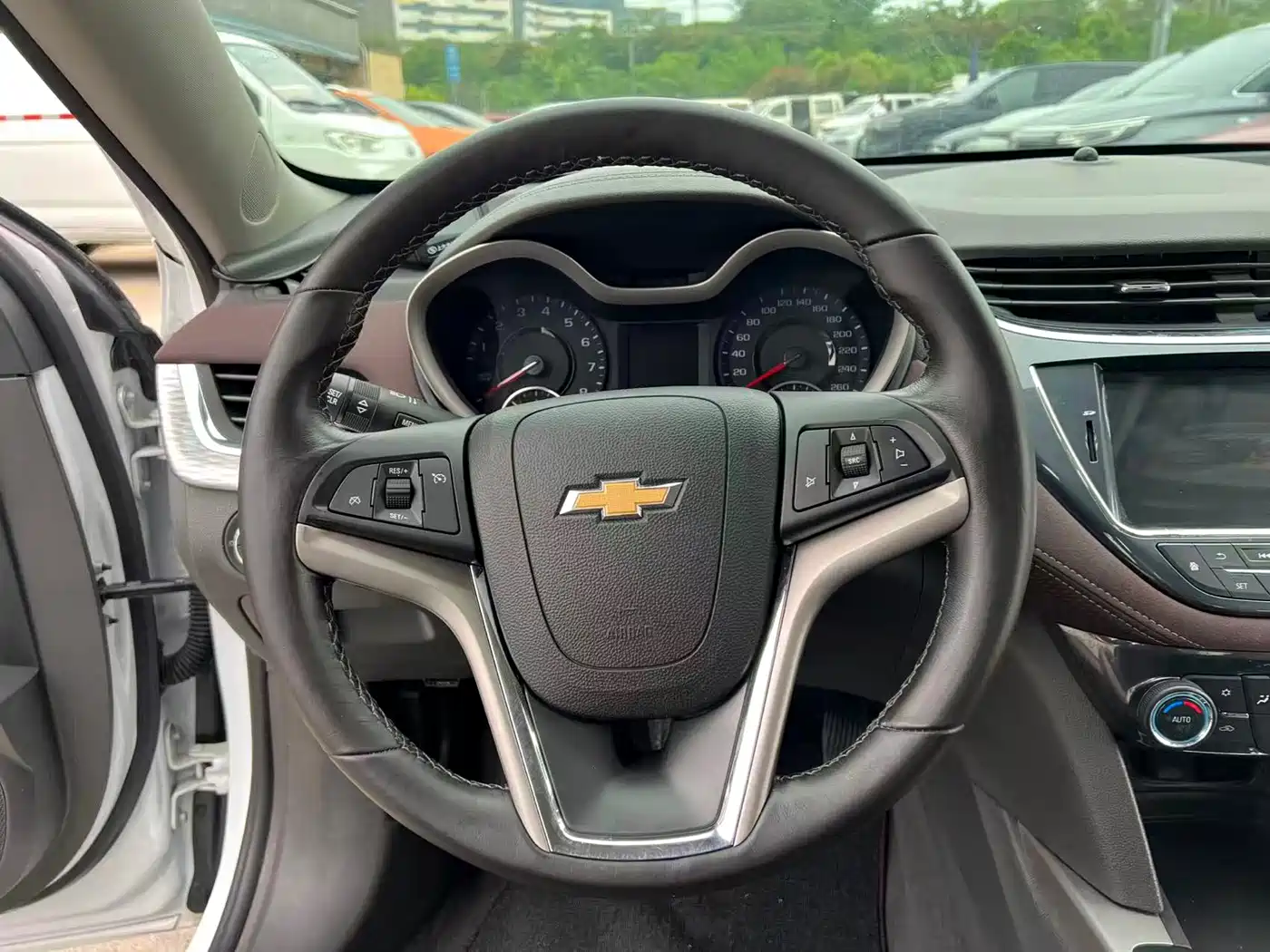 Chevrolet Malibu 2018 530T Automatic Luxury Edition фото 7