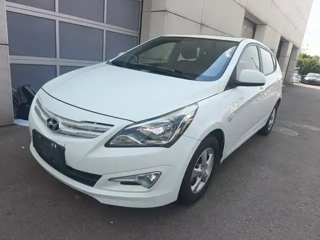  Hyundai Reina 2014 1.4L Manual GLX