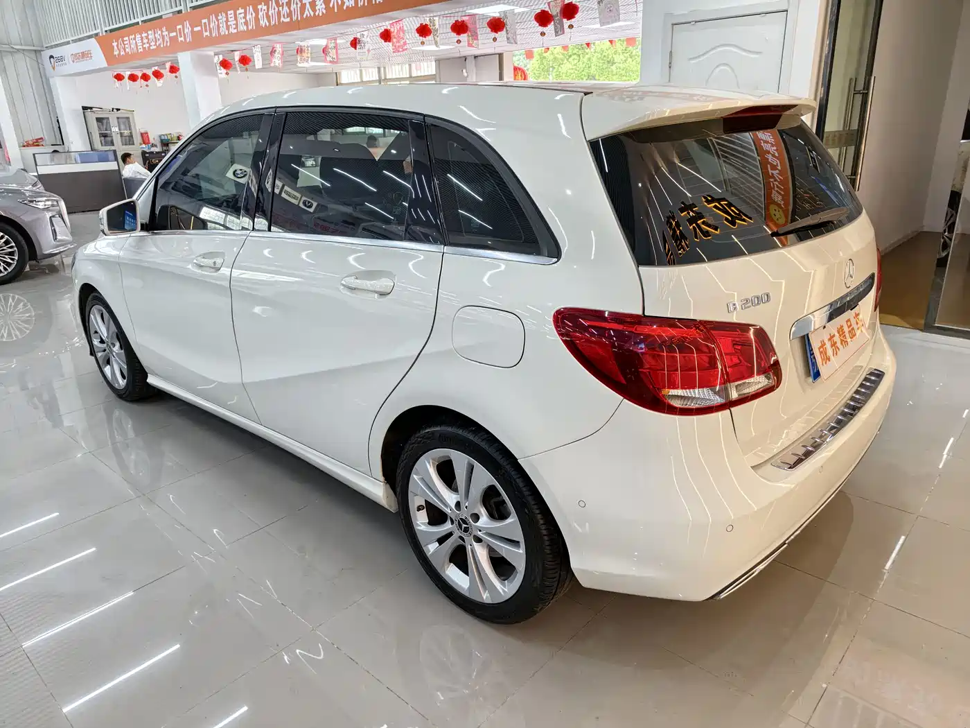 Mercedes-Benz B-Class 2018 B 200 Sport фото 4