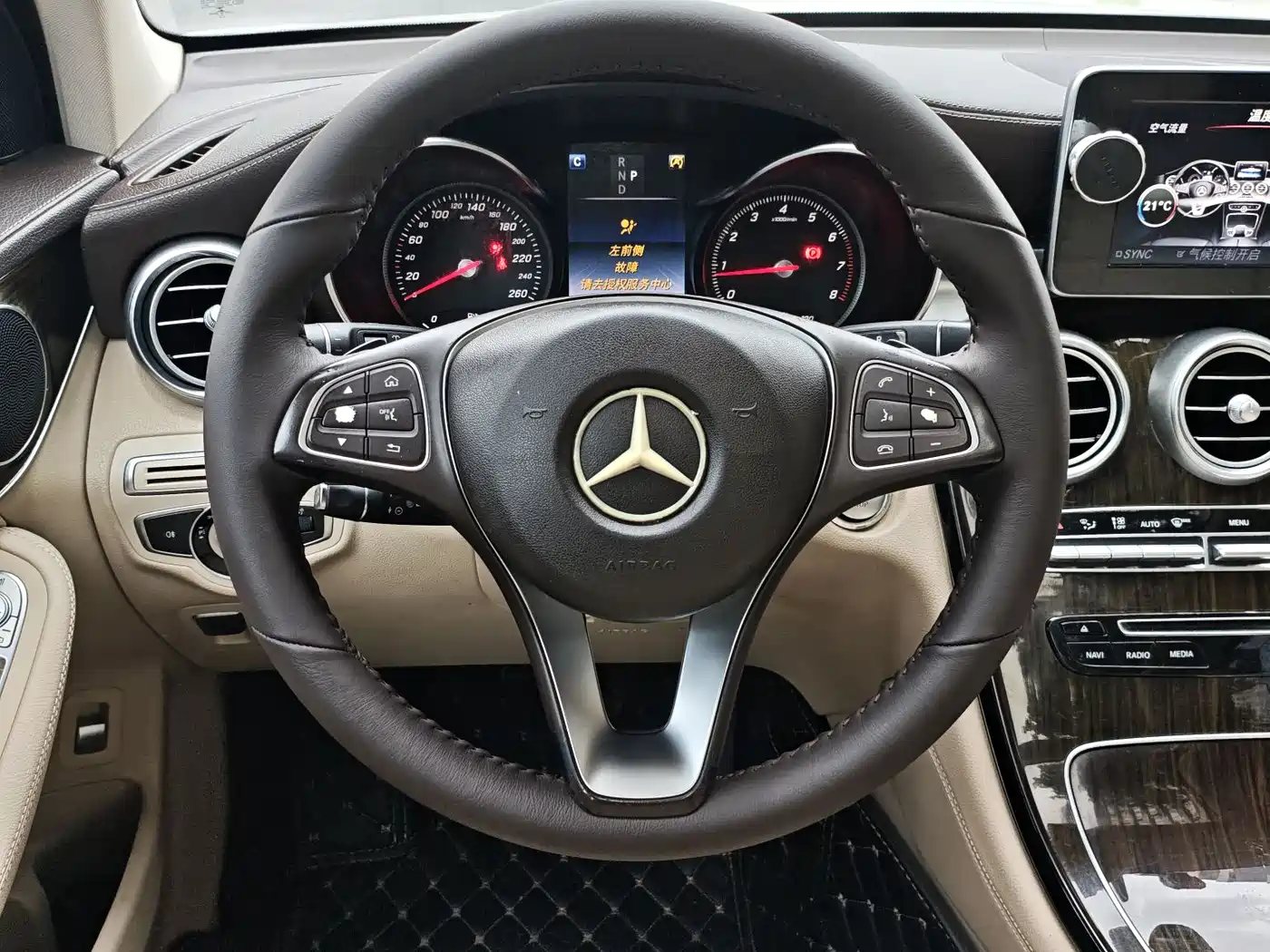 Mercedes-Benz GLC 2016 GLC 260 4MATIC Dynamic фото 8