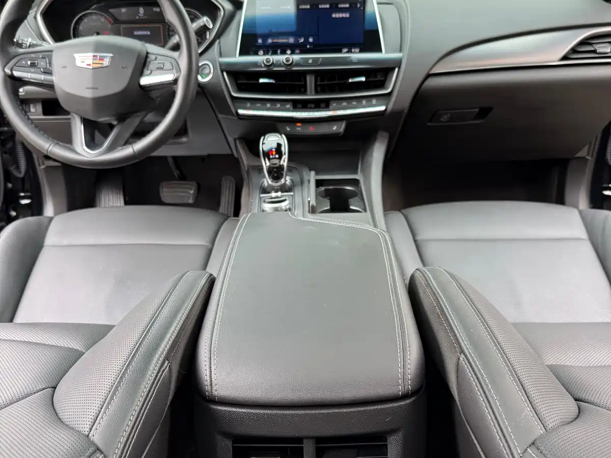 Cadillac CT5 2021 28T Luxury фото 28