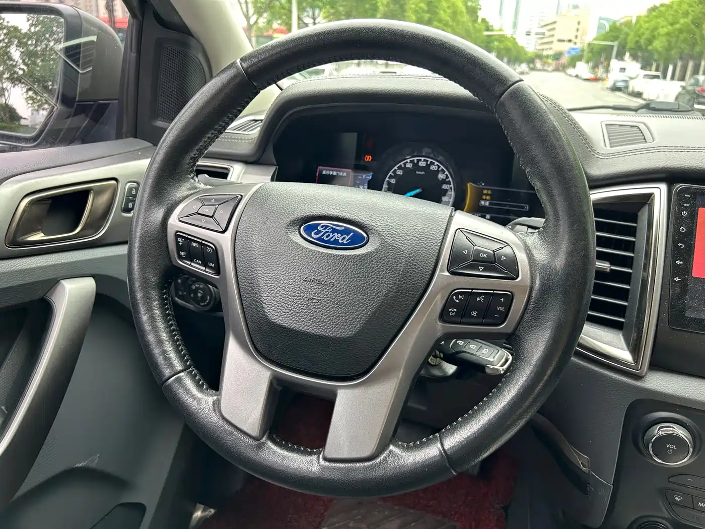 Ford Everest 2016 2016 2.0T Gasoline Automatic 4WD Luxury Edition