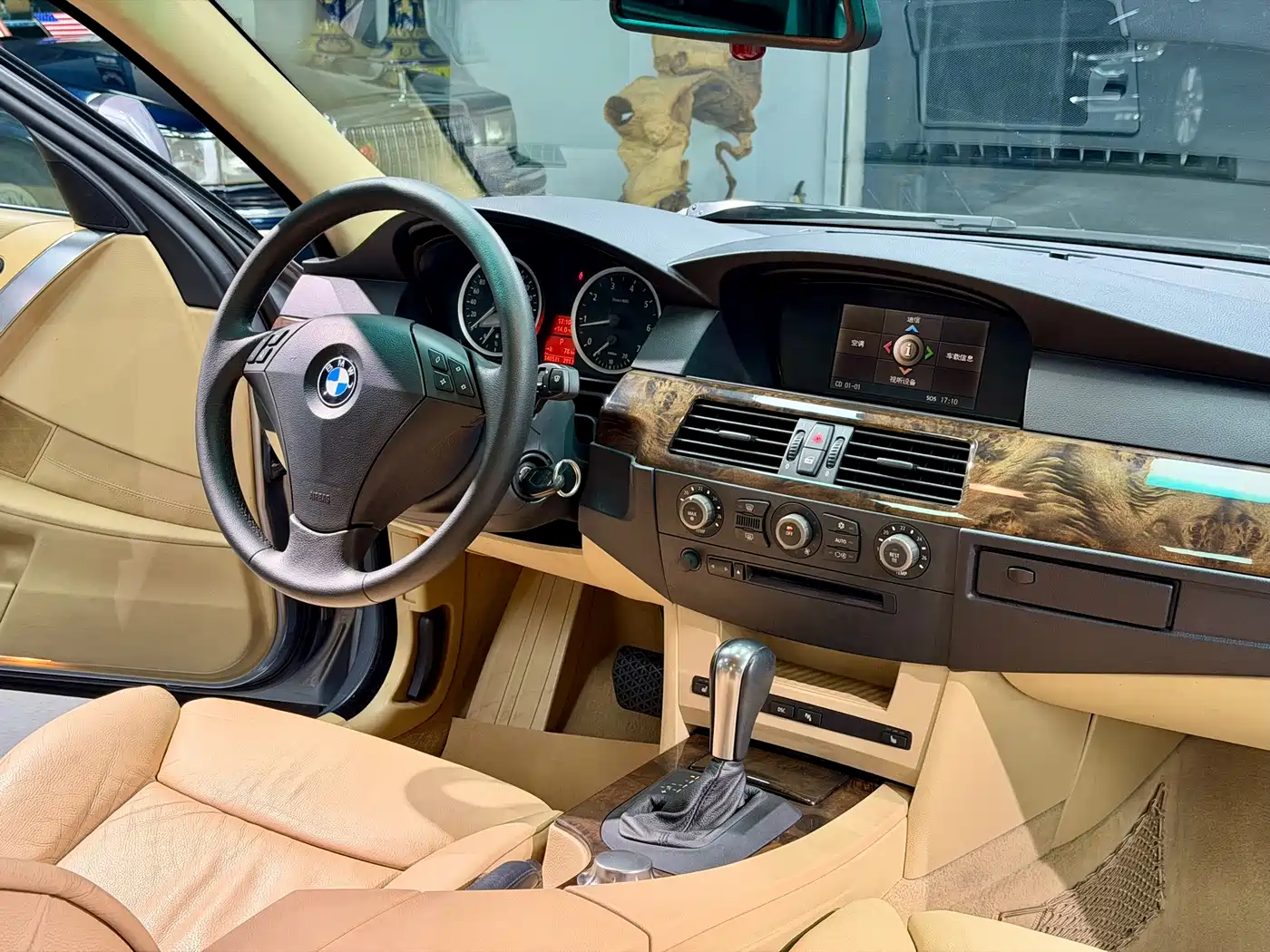 BMW 5 Series 2005 Model 530i фото 13