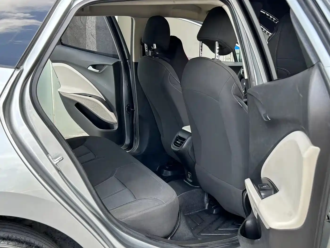 Buick Velite 6 2022 PHEV Connected Fashion фото 8
