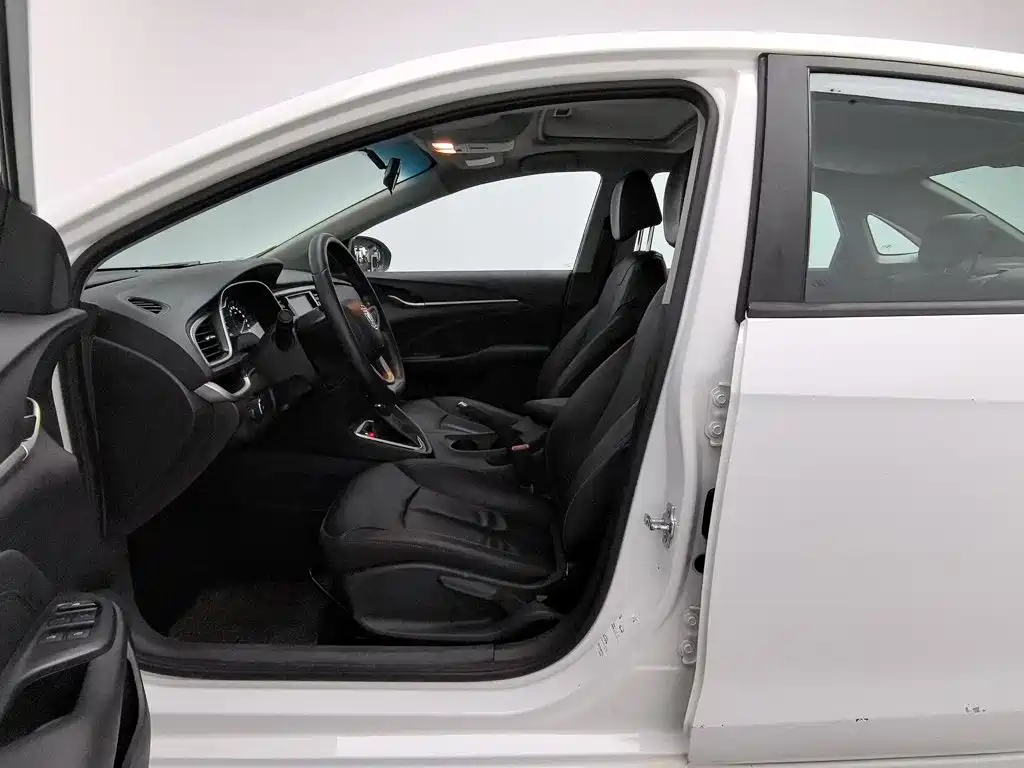 Фото 10 - Buick Excelle