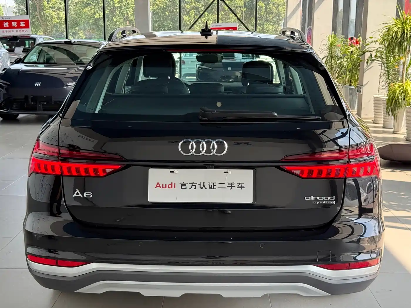 Audi A6 (Import) 2025 2024 allroad quattro 55 TFSI Premium Off-road