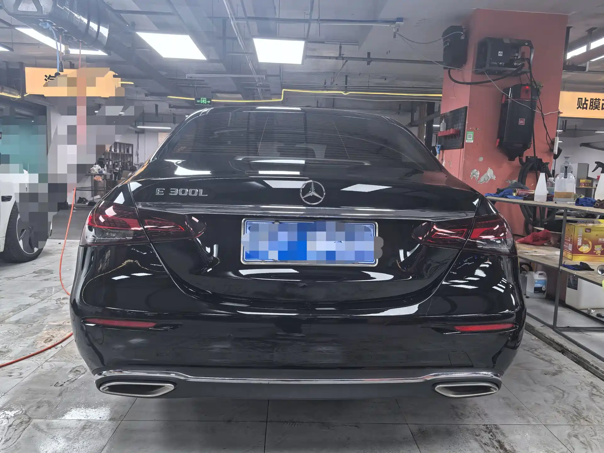 Фото 20 - Mercedes-Benz E-Class