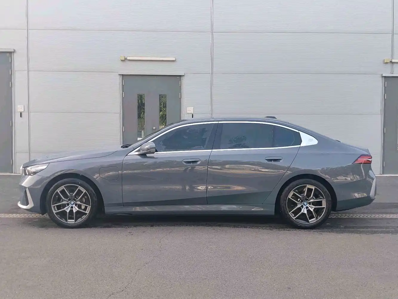 BMW i5 2025 2024 eDrive 35L Premium Luxury Package