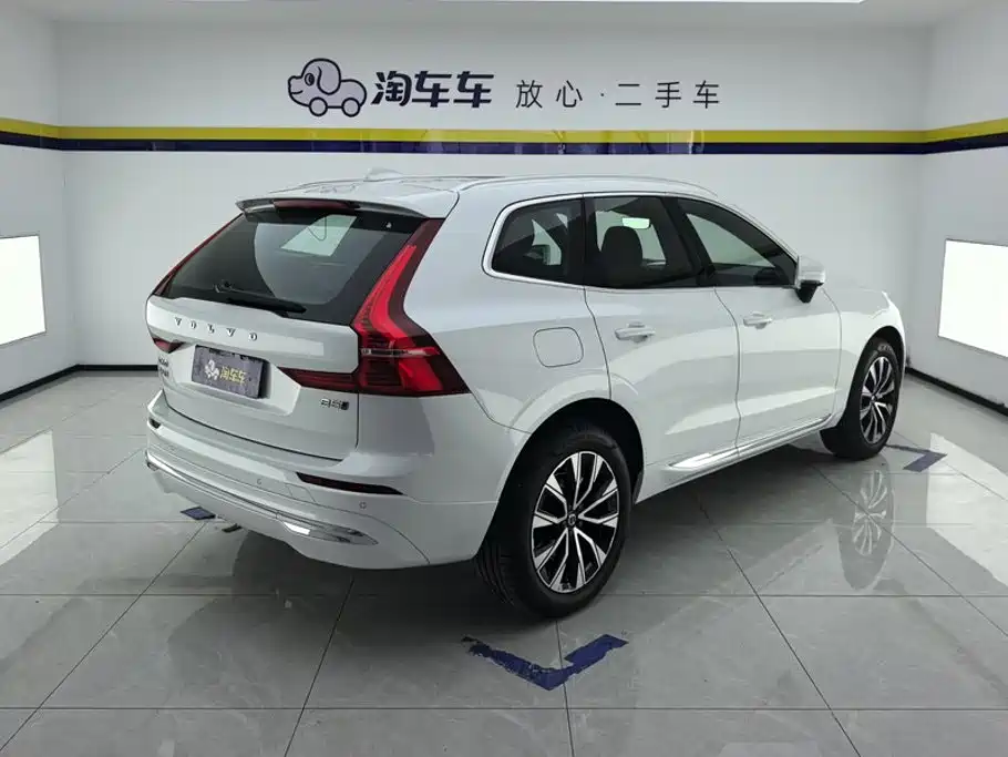 Volvo XC60 2025 2025 B5 AWD Smart Elite Luxury Edition