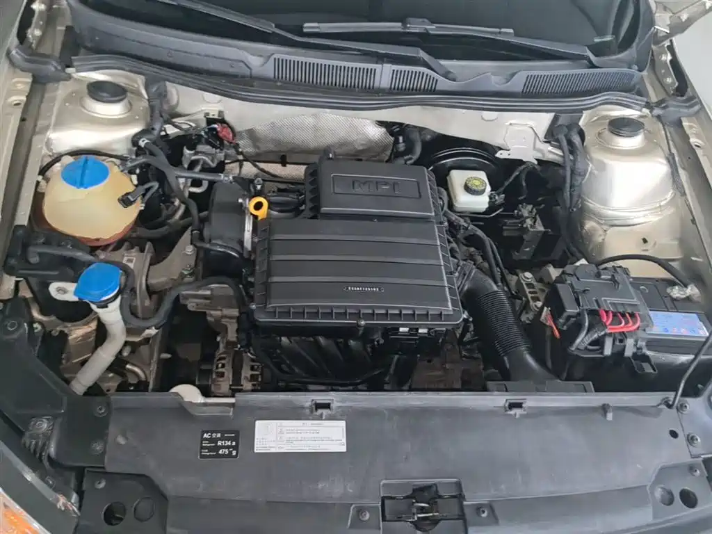 Volkswagen Bora 2017 1.6L Automatic Comfort фото 20