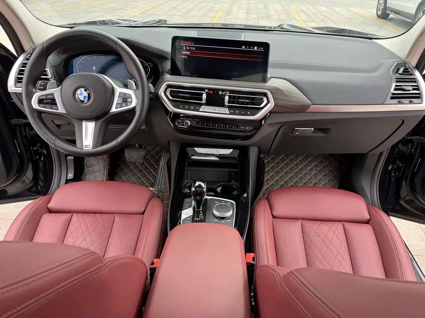 BMW X3 2022 Facelift xDrive30i Leading M Shadow Edition фото 25