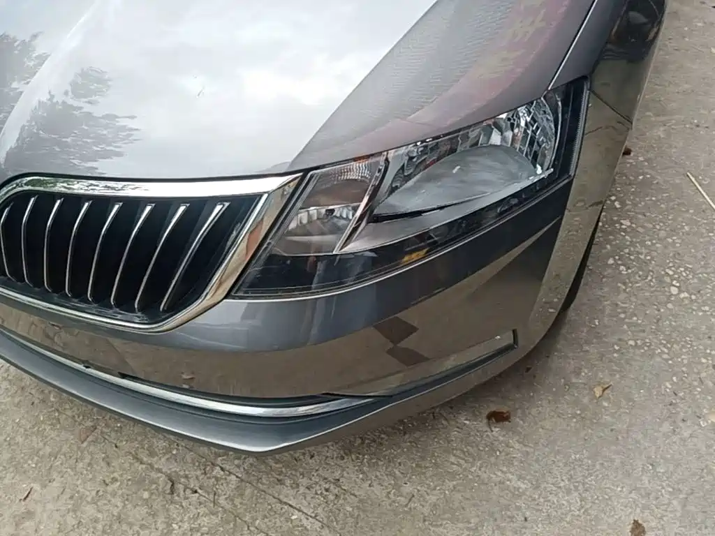 Фото 24 - Škoda Rapid