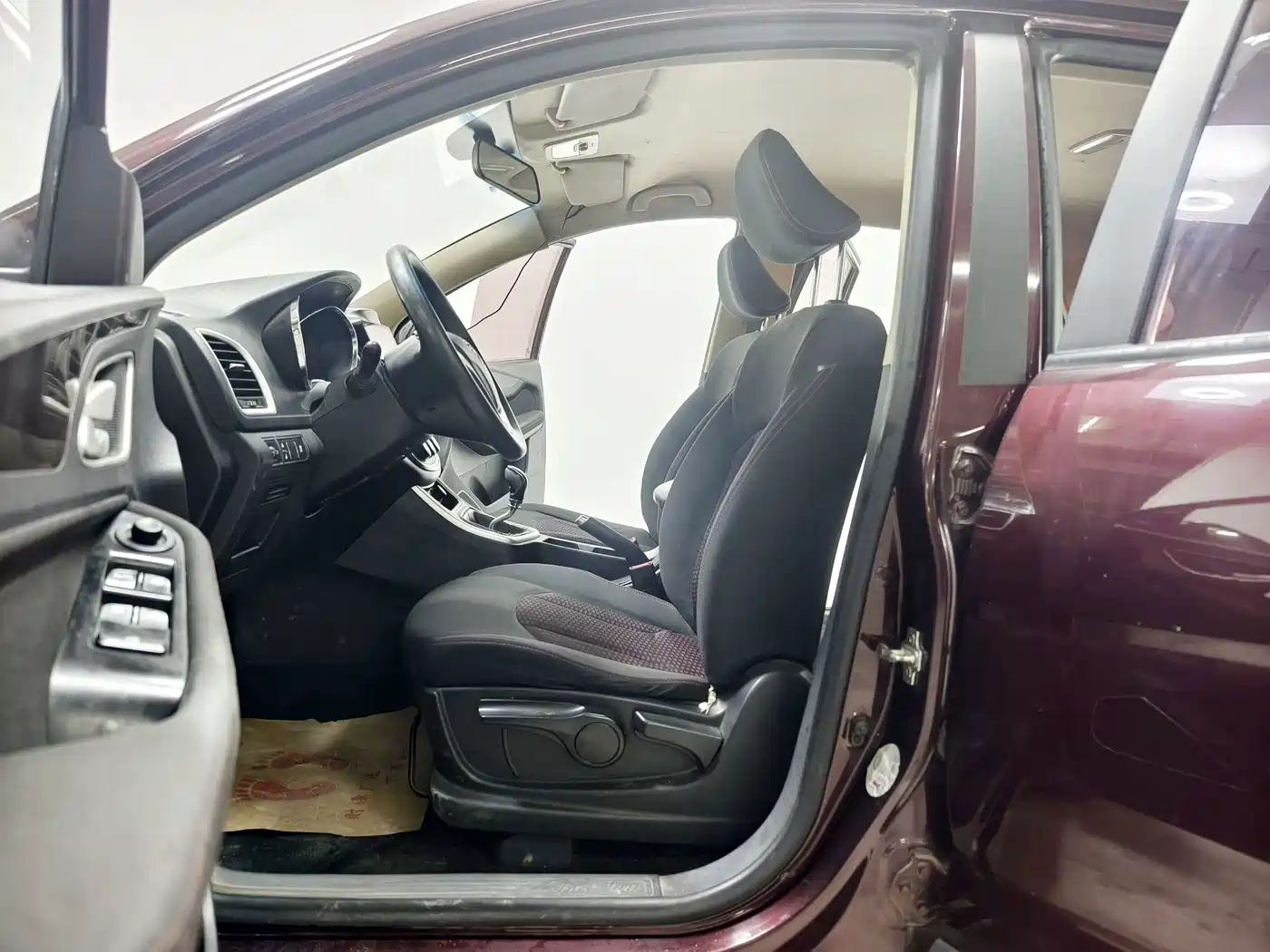 Baojun 560 2017 2016 1.8L Manual Value