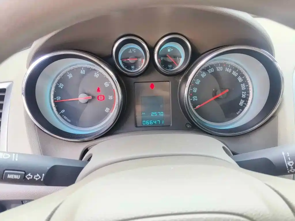 Фото 4 - Buick Excelle