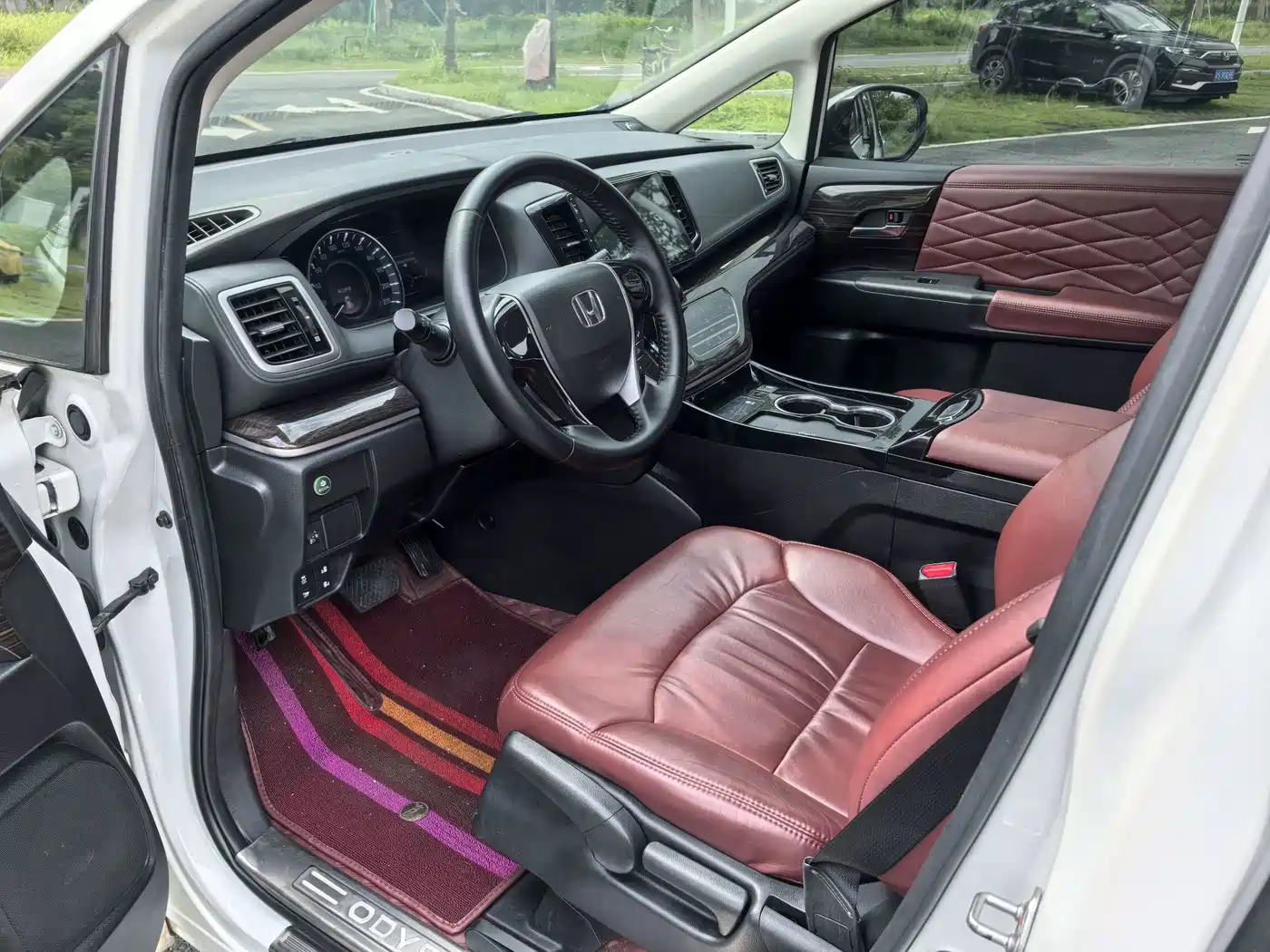 Фото 9 - Honda Odyssey
