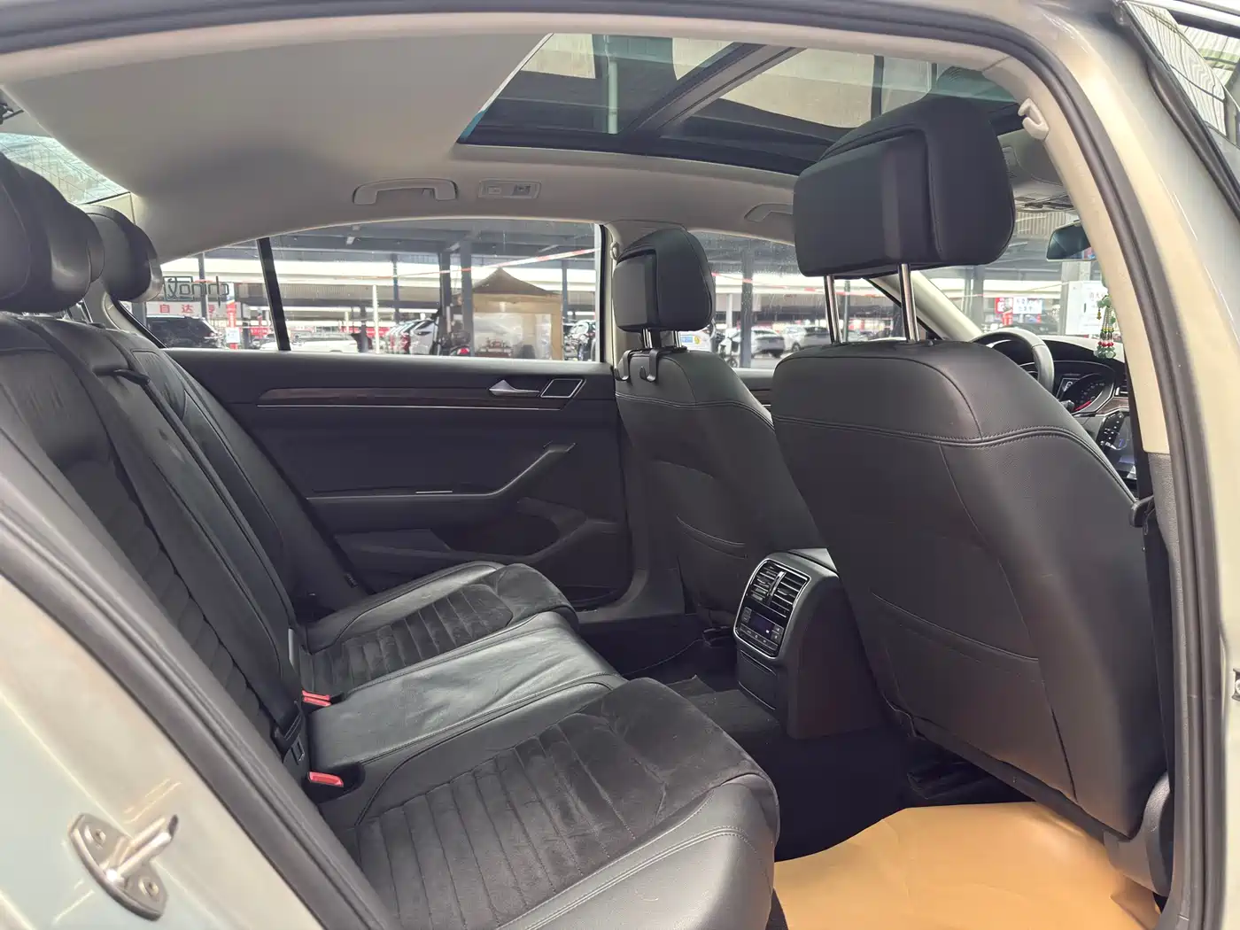 Volkswagen Magotan 2017 330TSI DSG Luxury фото 22