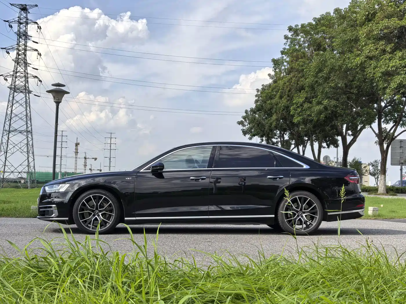 Фото 5 - Audi A8