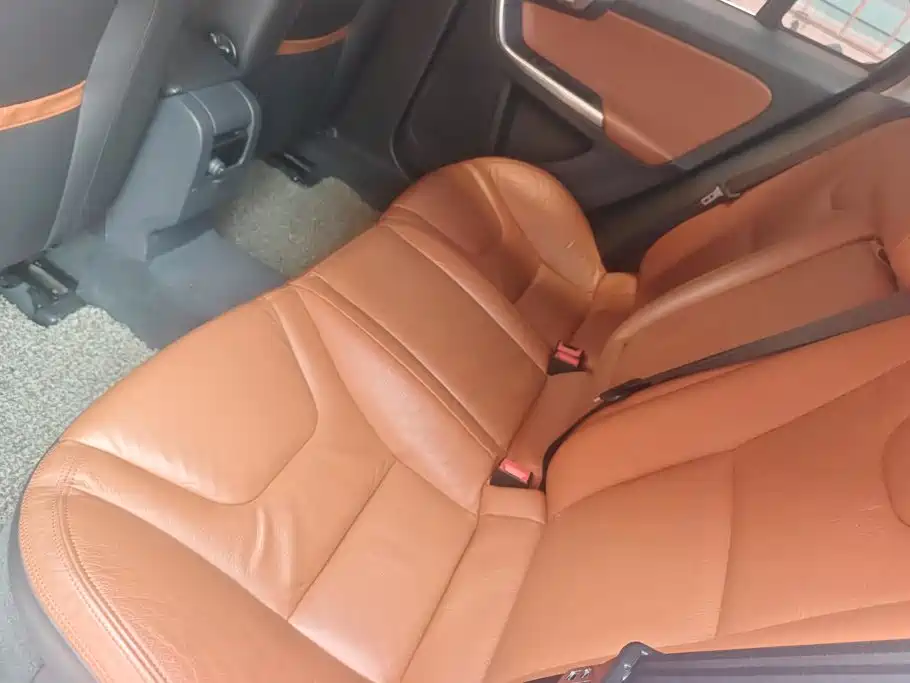 Volvo S60 (Import) 2013 2013 Model T5 Comfort Edition