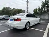 Photo 4 - BMW 3 Series