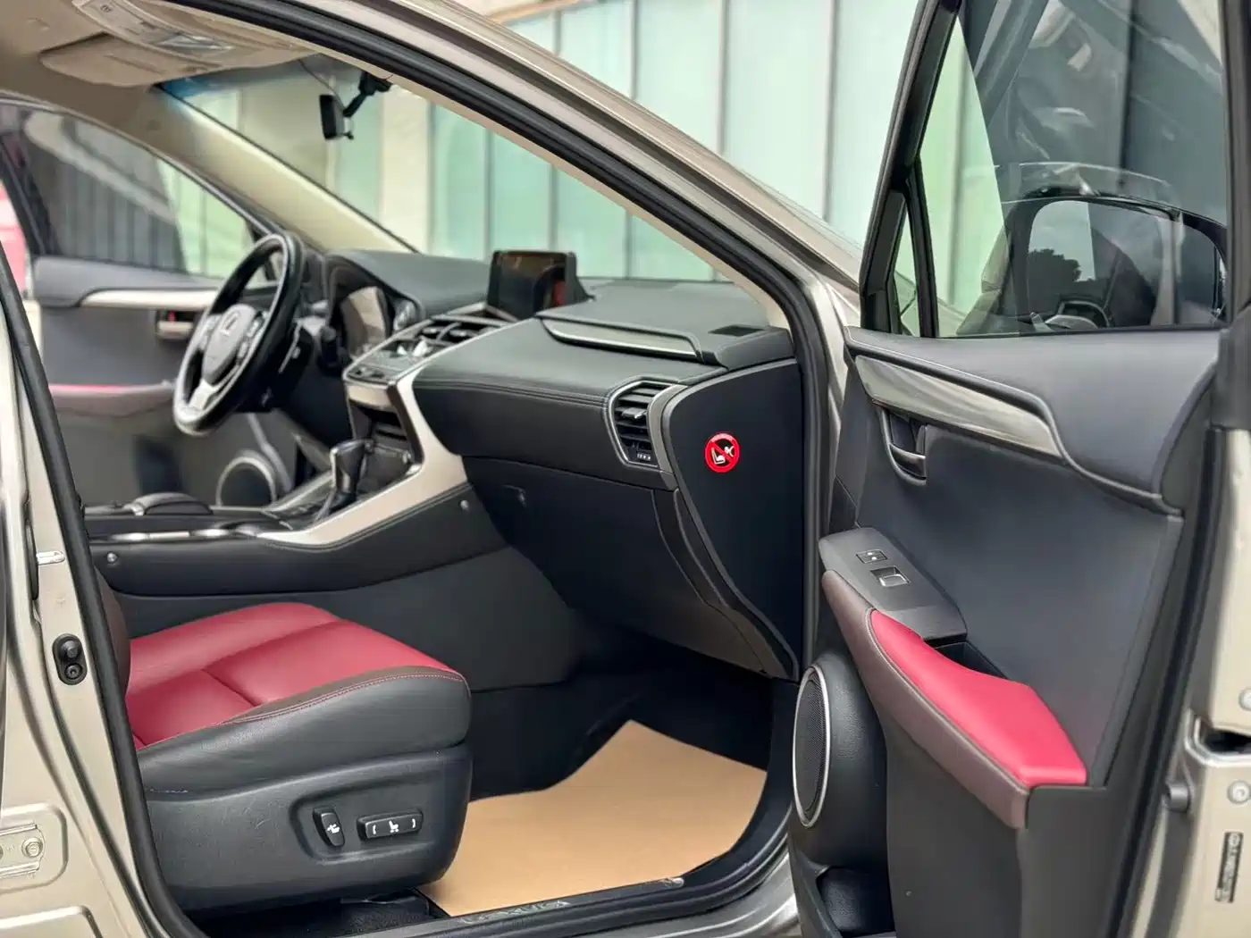 Lexus NX 2018 Model 300 FWD Fengxing Edition фото 14