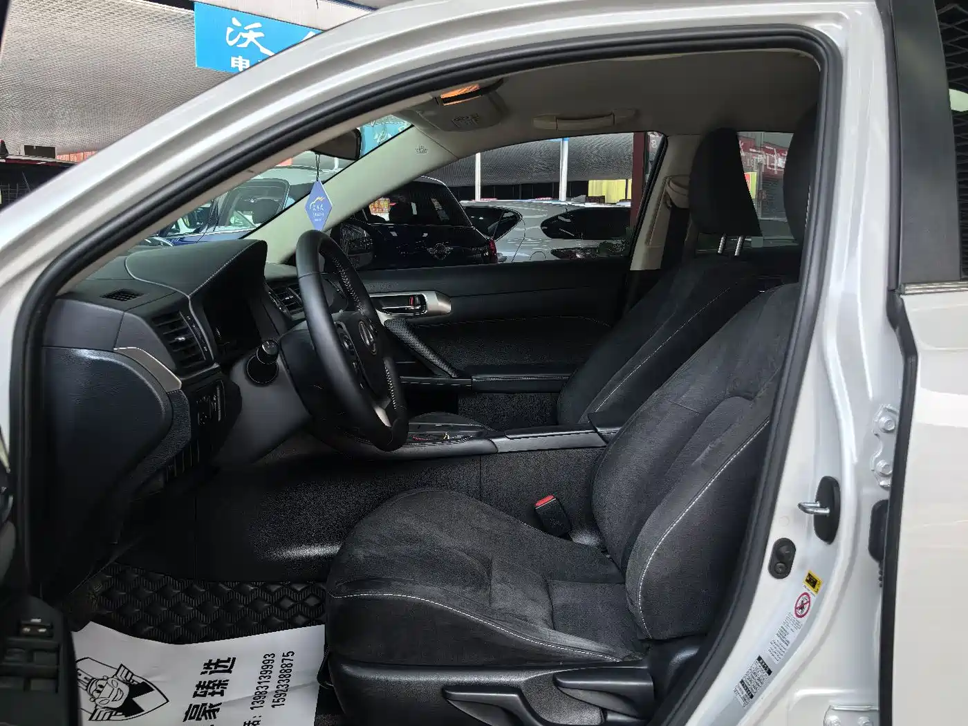 Lexus CT 2018 2017 CT200h Elite Edition Monochrome China V