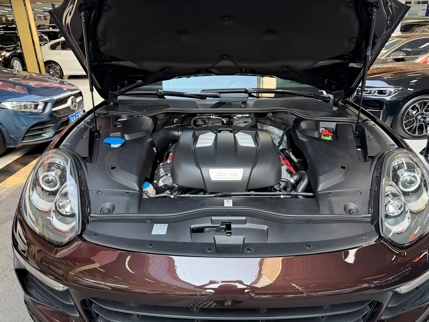 Фото 30 - Porsche Cayenne