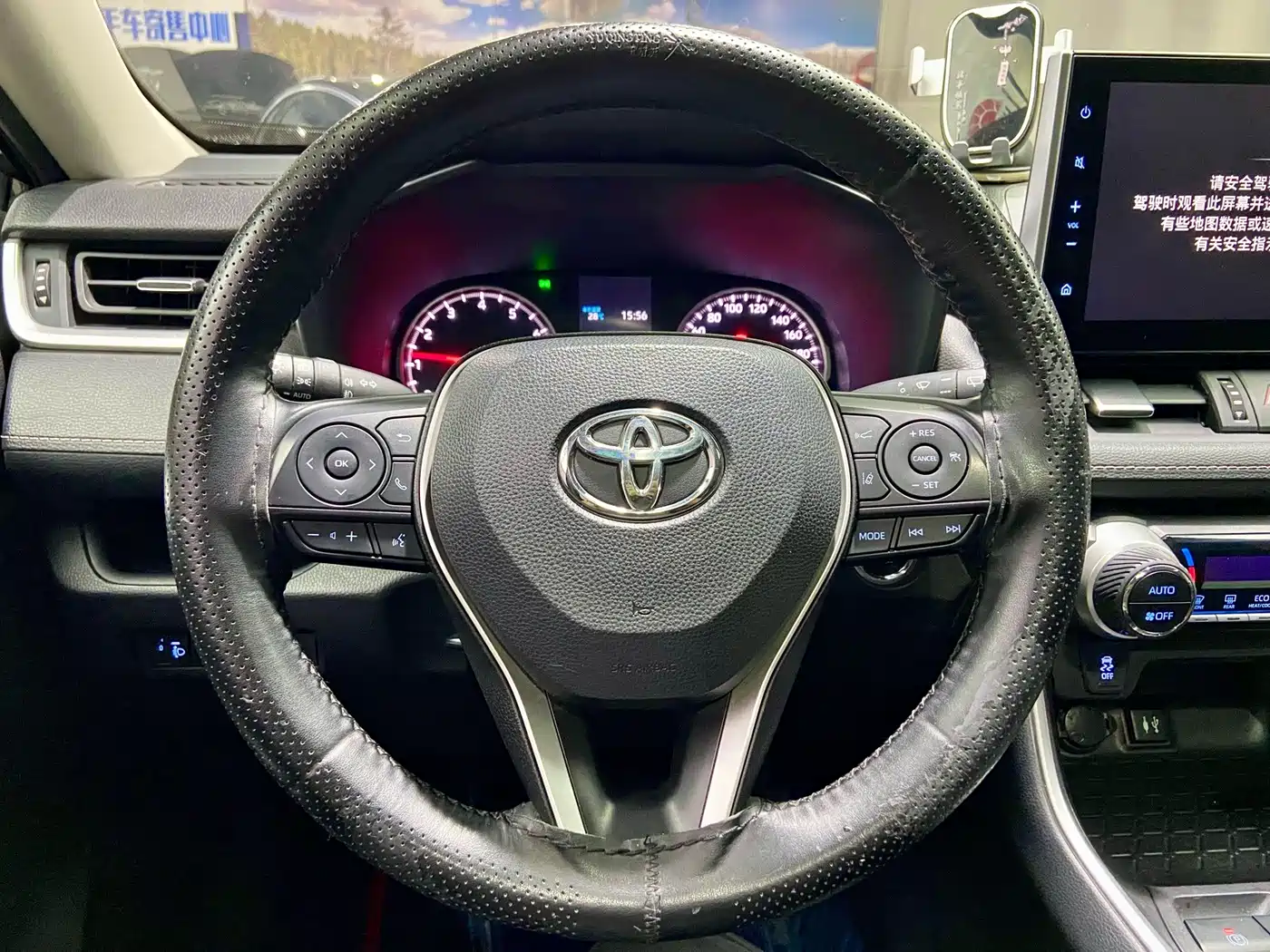 Фото 10 - Toyota Wildlander