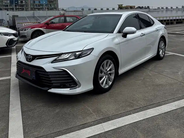 Toyota Camry 2021 2.0G Luxury Edition