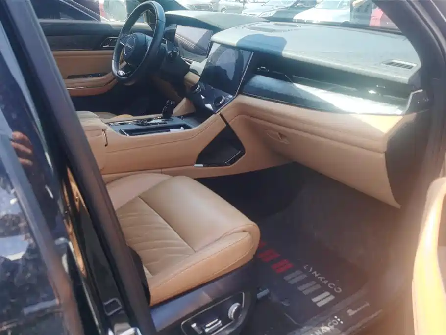Lynk & Co 09 2021 2.0T Ultra 6-Seater фото 8