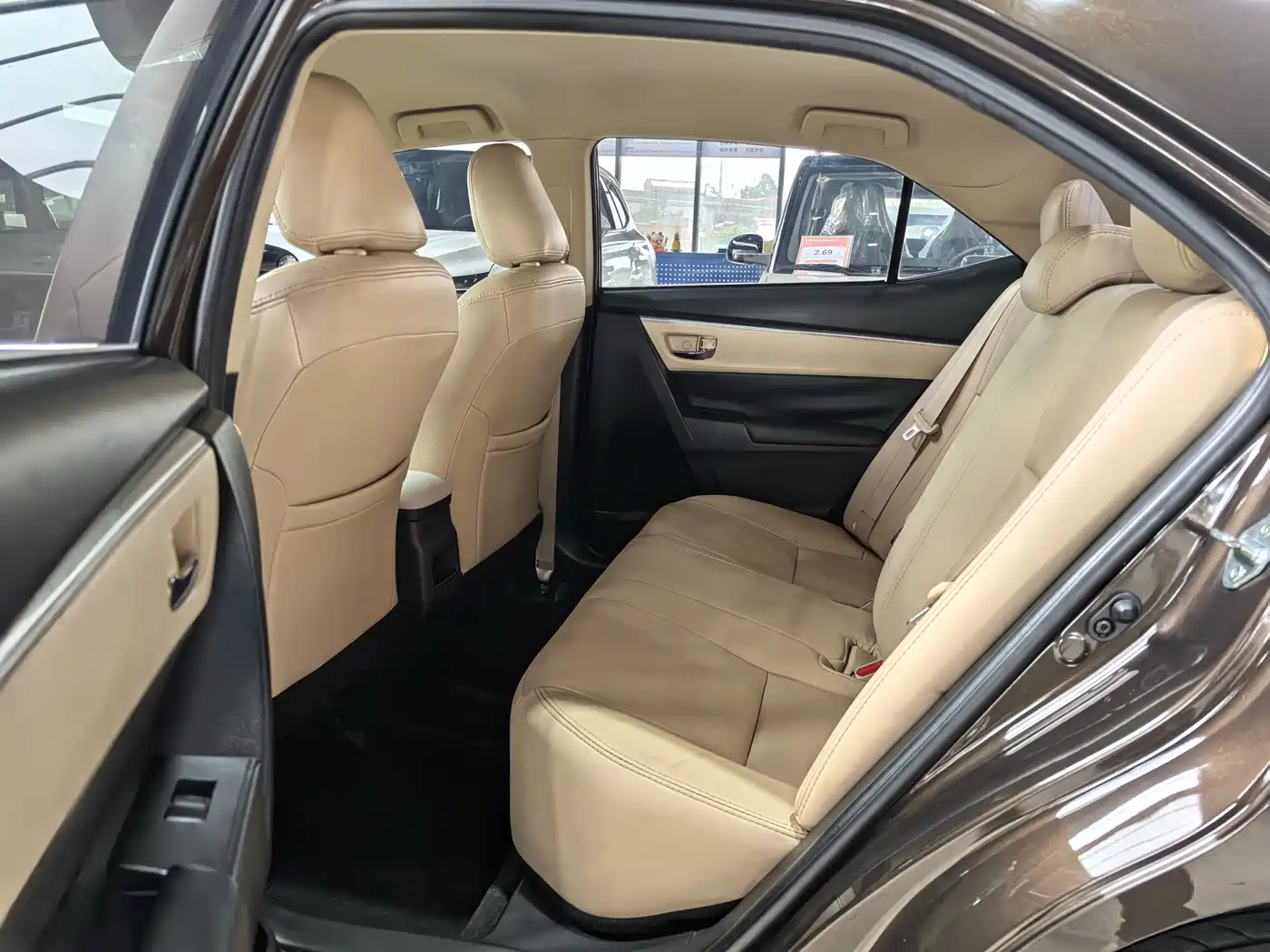 Toyota Corolla 2017 Facelift 1.2T S-CVT GL фото 11