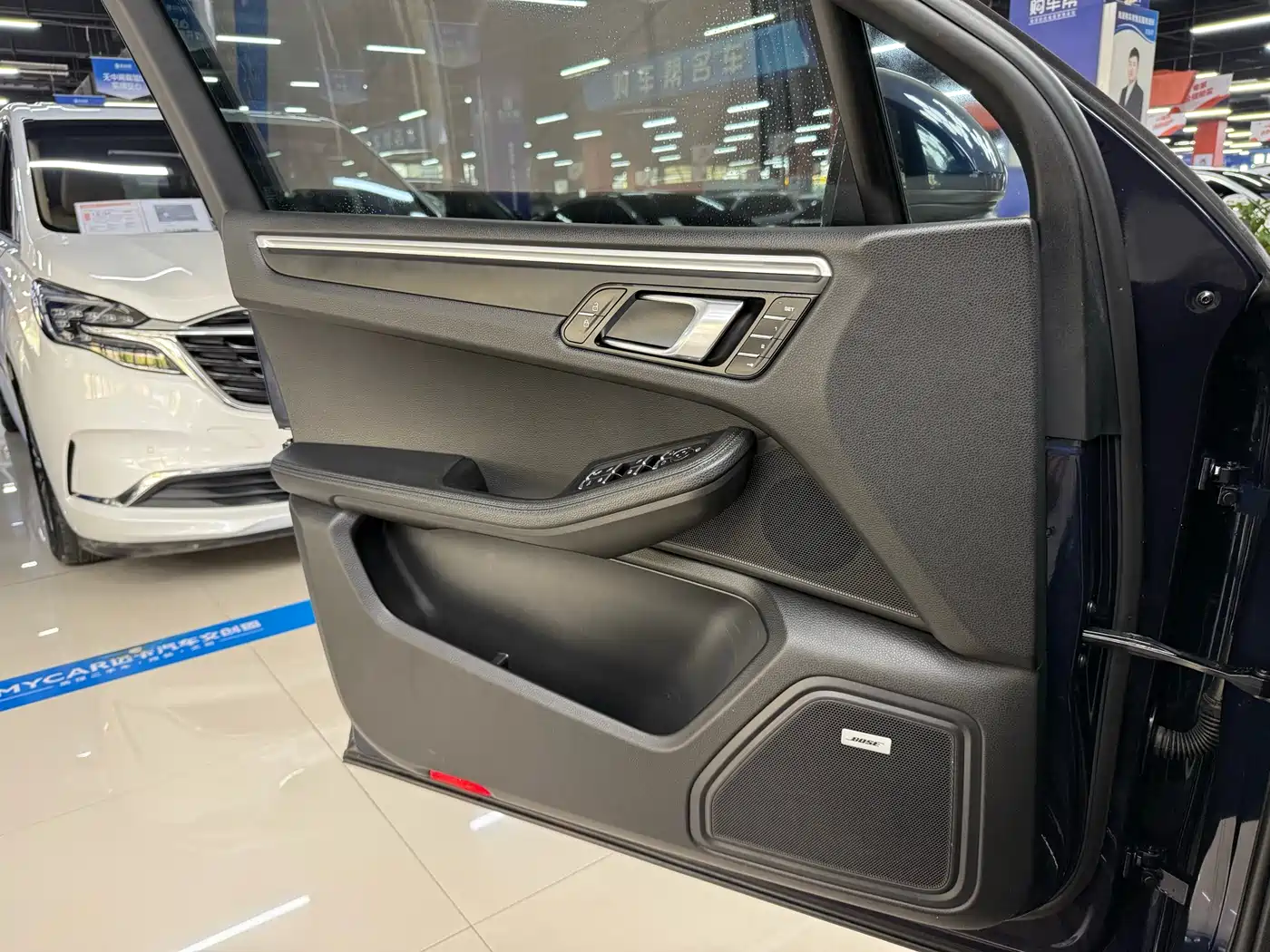 Porsche Macan 2018 Macan 2.0T фото 12