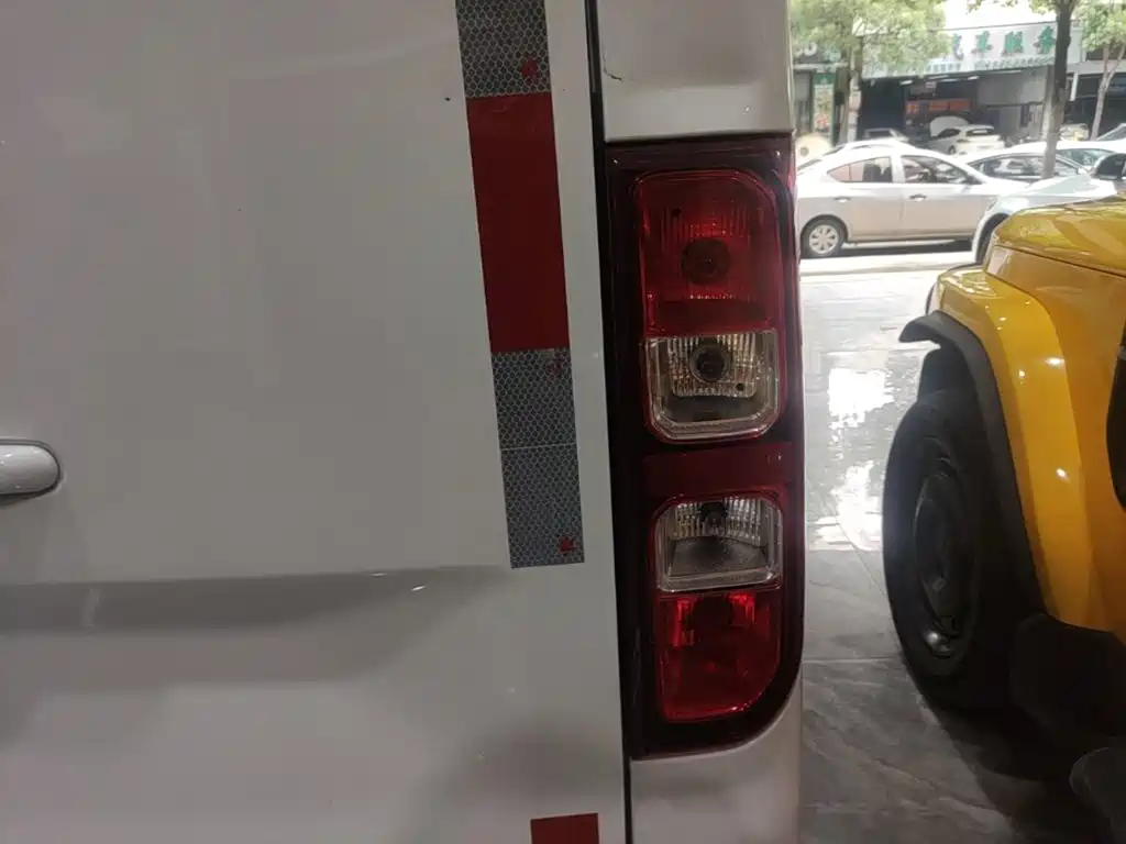 Wuling Motors Wuling Yangguang 2026 2025 310KM Sealed Window CATL Custom Edition