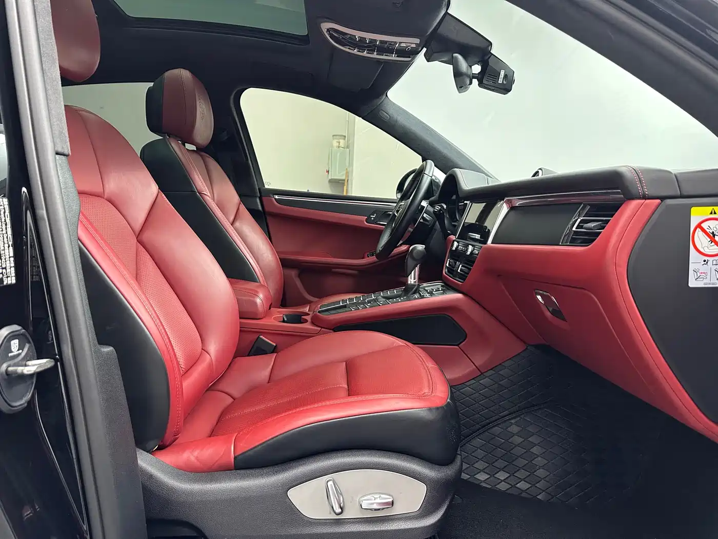 Porsche Macan 2021 Macan 2.0T фото 13