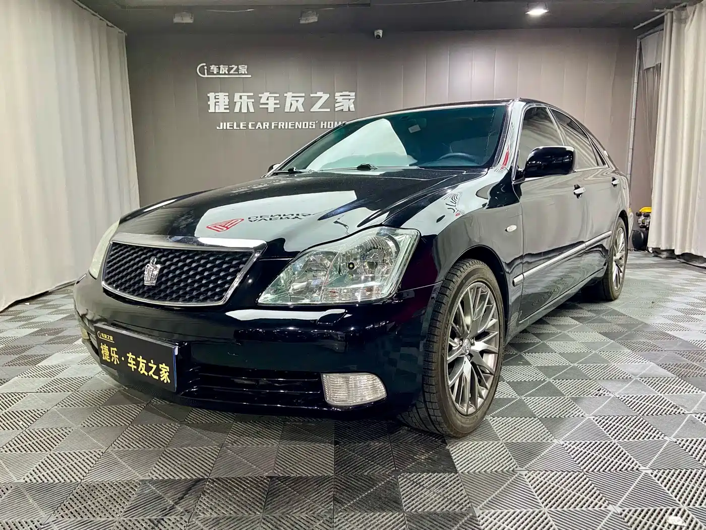 Toyota Crown 2006 2005 Model 3.0L Royal Saloon