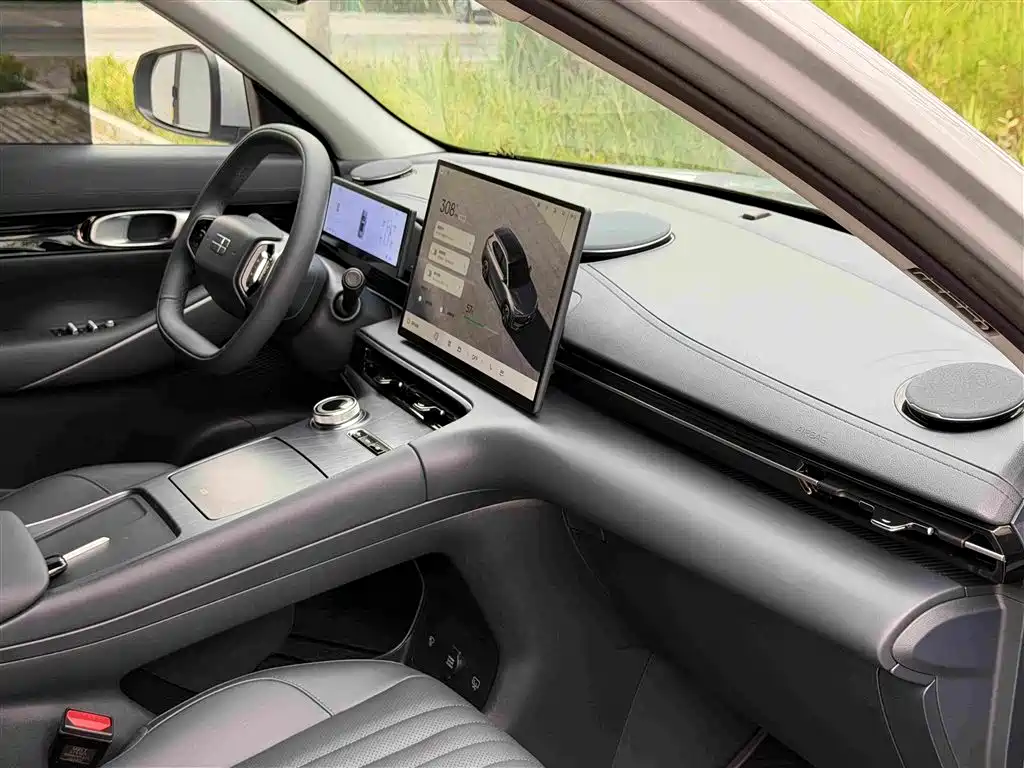 Geely Galaxy Galaxy E5 2026 2026 530km Voyager Edition