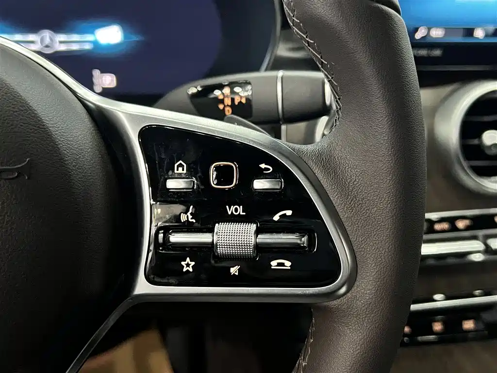 Mercedes-Benz GLC 2020 GLC 300 L 4MATIC Dynamic фото 24