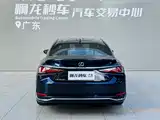 Фото 5 - Lexus ES