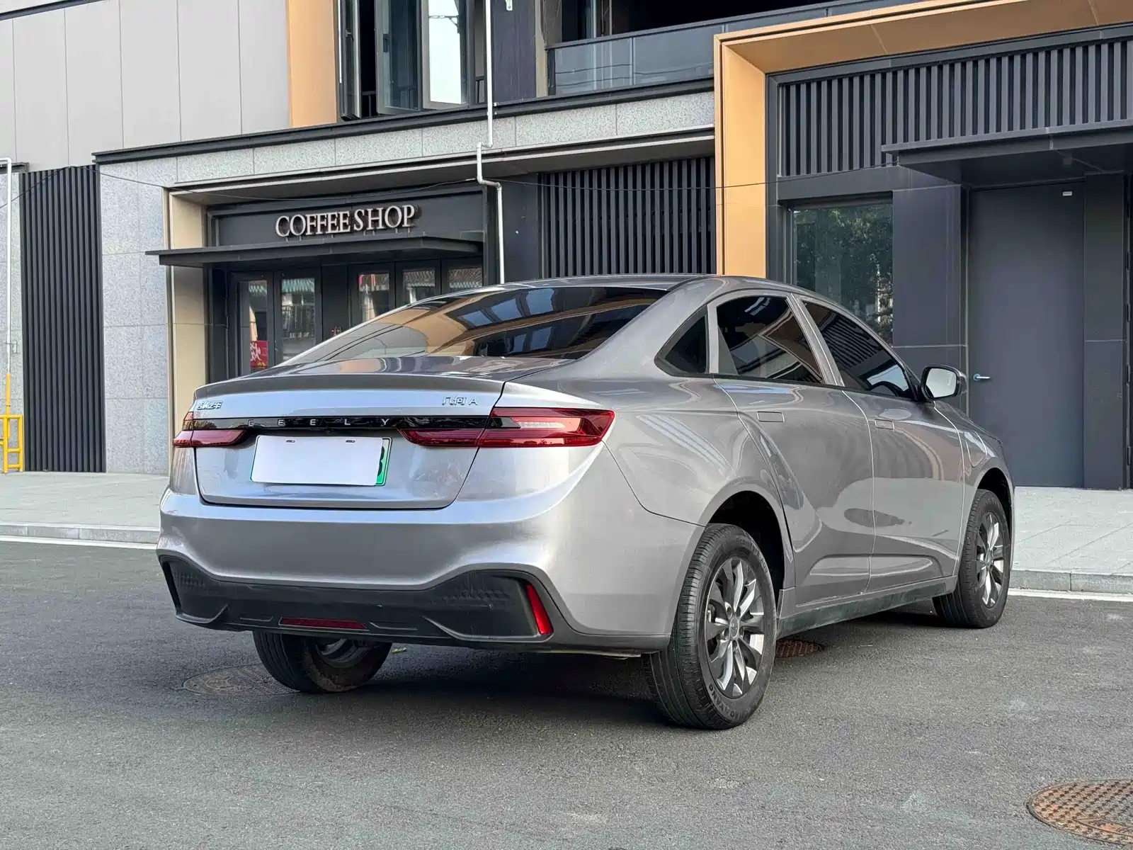 Фото 9 - Geely Geometry A